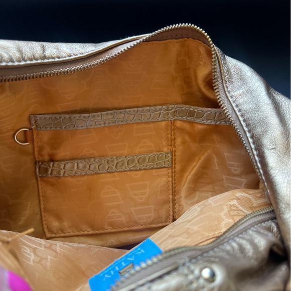 Vintage Y2K Gold Studded Hobo with Charm Keychains - Picture 11 of 11